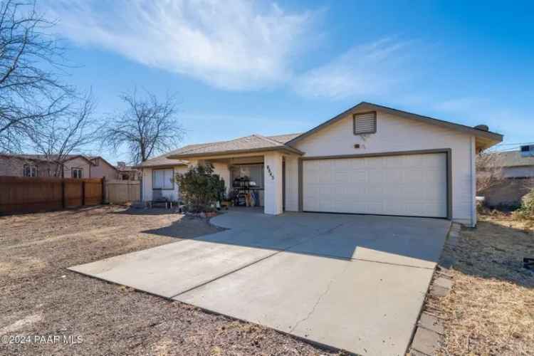 Single-family house For Sale in 8843, Len Court, Prescott Valley, Arizona