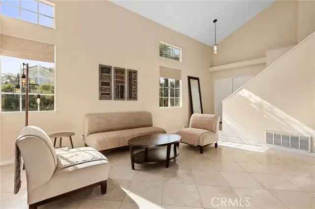 Single-family house For Sale in 2, Bormes, Irvine, California