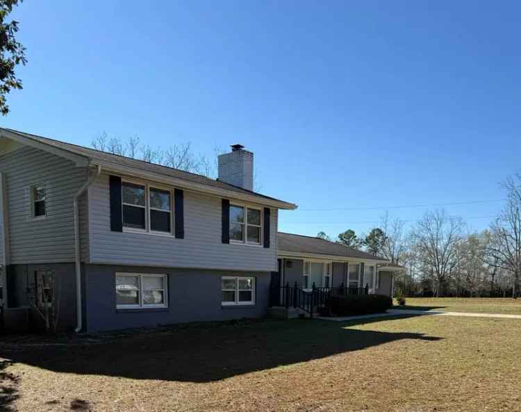 Single-family house For Sale in Andalusia, Alabama