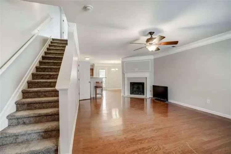 Condo For Sale in 857, Crestwell Circle, Atlanta, Georgia