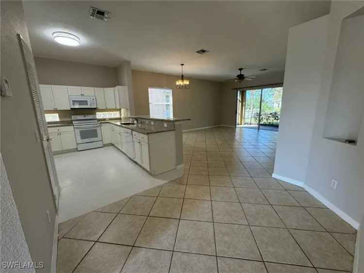 Single-family house For Sale in 2722, Blue Cypress Lake Court, Cape Coral, Florida