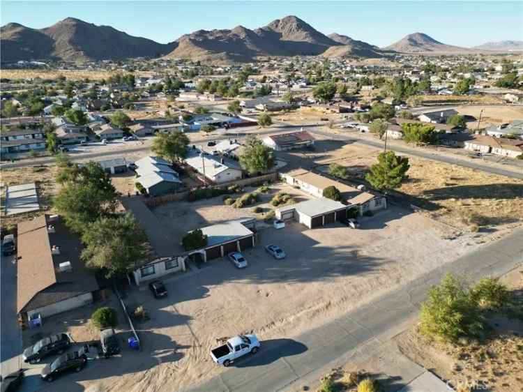 Multi-family house For Sale in Apple Valley, California