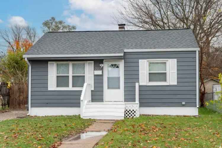 Single-family house For Sale in 202, North Sheridan Street, South Bend, Indiana