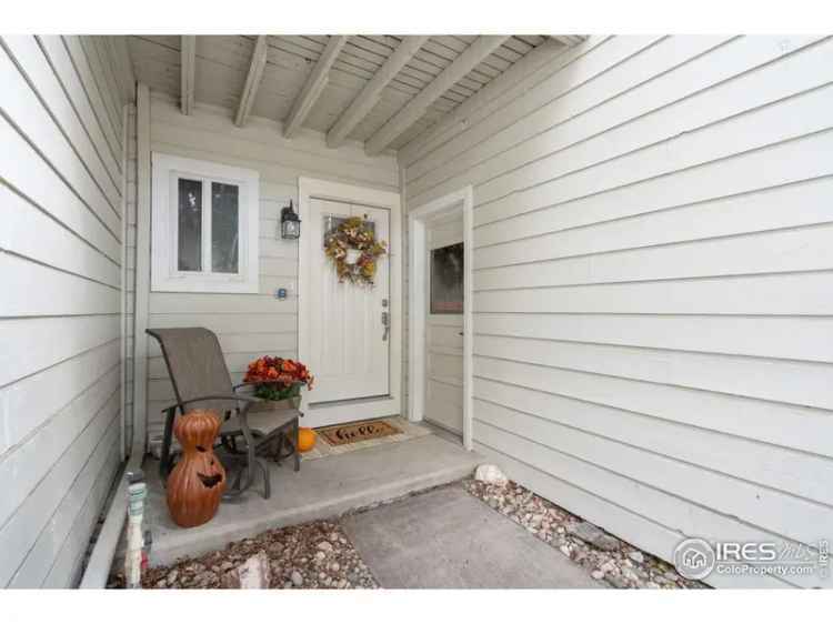 Single-family house For Sale in 1226, Atwood Street, Longmont, Colorado