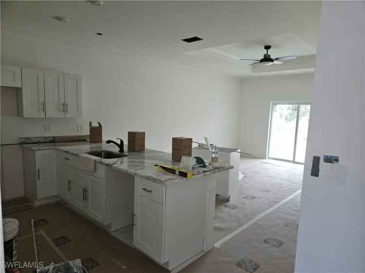 Single-family house For Sale in Fort Myers Beach, Florida