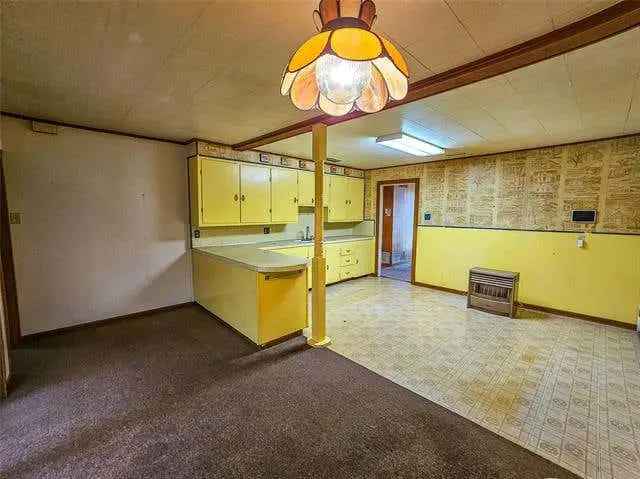 Single-family house For Sale in 1733, Palm Street, Abilene, Texas