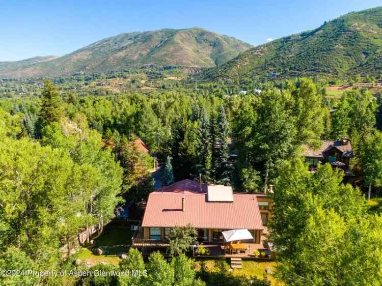 Single-family house For Sale in Aspen, Colorado