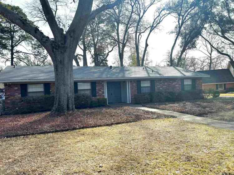 Single-family house For Sale in 720, Mulberry, Diboll, Texas