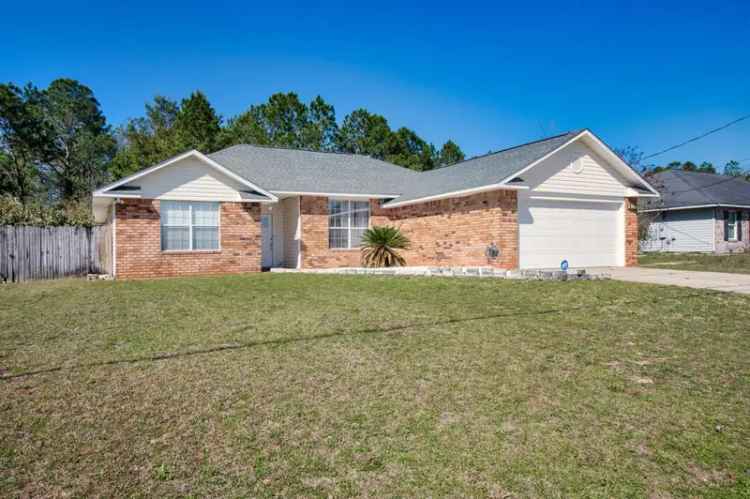 Single-family house For Sale in Crestview, Florida