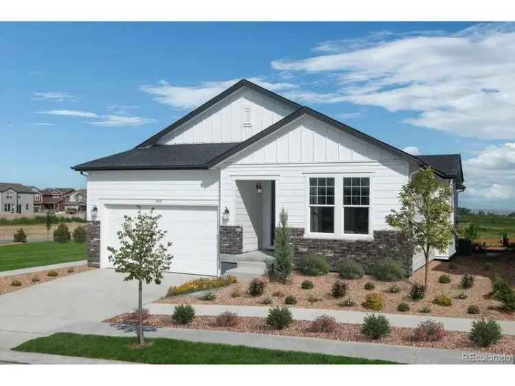 Single-family house For Sale in Commerce City, Colorado