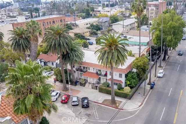 Single-family house For Sale in Los Angeles, California