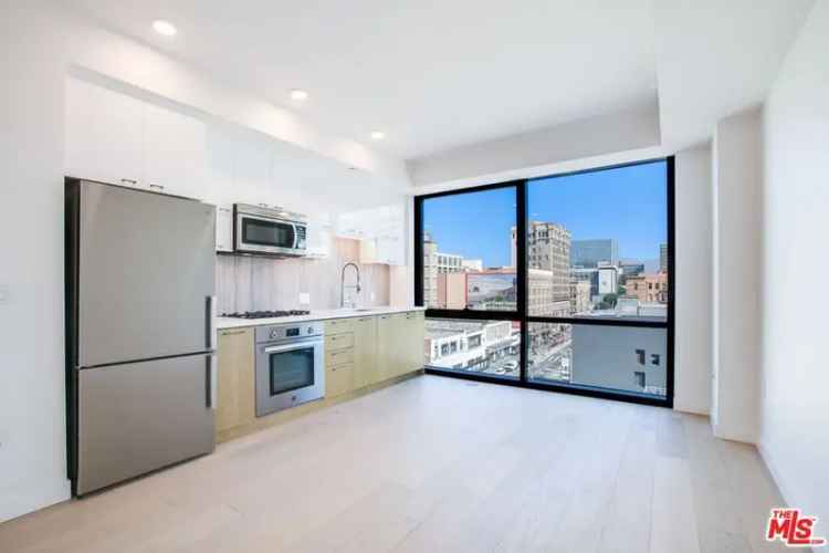 Condo For Sale in 400, South Broadway, Los Angeles, California