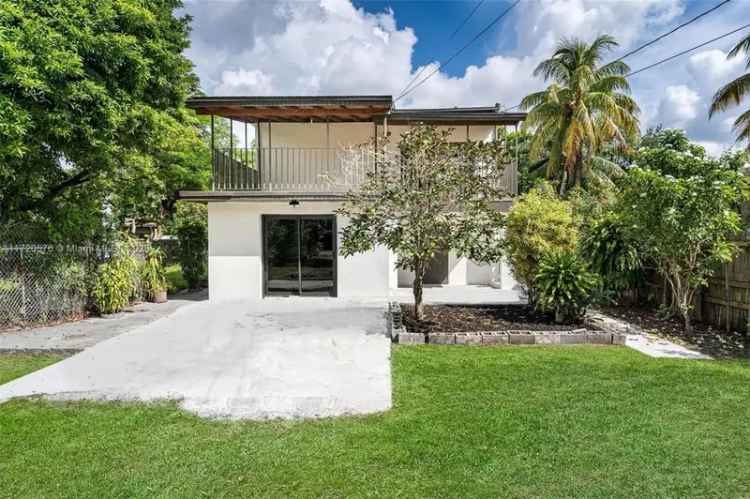 Single-family house For Sale in 1523, Northwest 38th Street, Miami, Florida