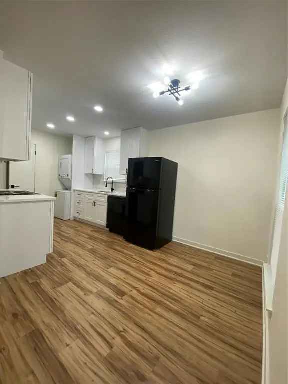 Apartment For Rent in 3438, Willowrun Drive, Austin, Texas