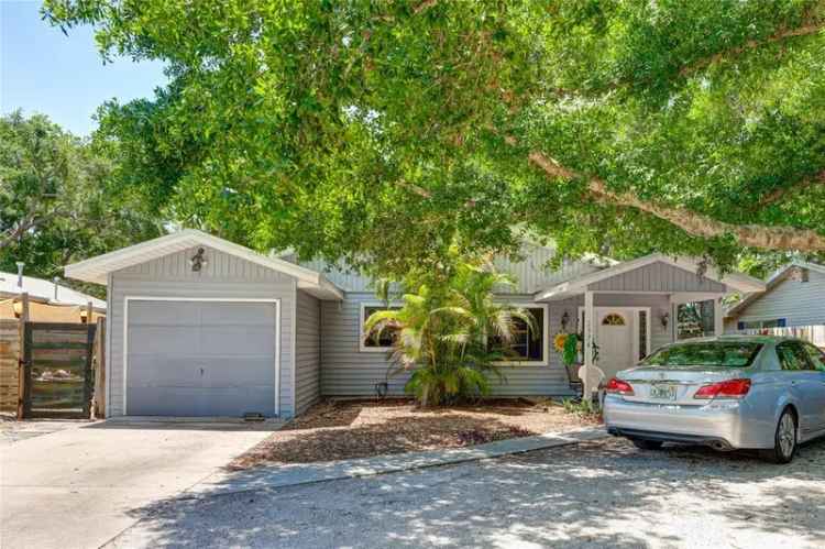 Single-family house For Sale in 2574, Hawthorne Street, Sarasota, Florida