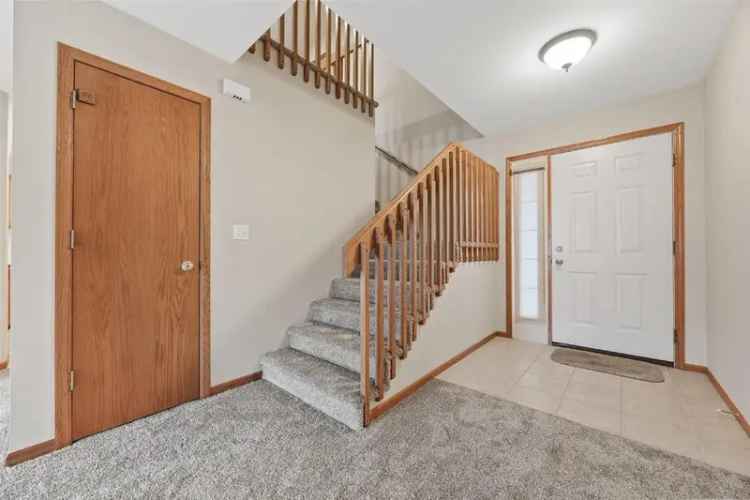 Condo For Sale in 4535, Snowgoose Court, Marion, Iowa