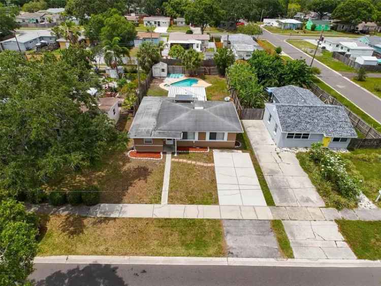 Single-family house For Sale in 1513, 55th Avenue North, Saint Petersburg, Florida