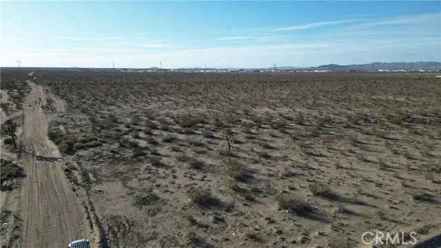 Land For Sale in Phelan, California