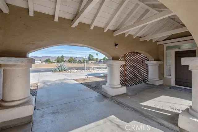 Single-family house For Sale in Hemet, California