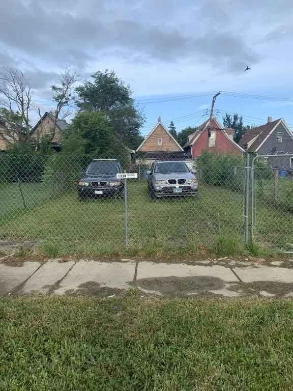 Land For Sale in 1330, South Oakley Avenue, Chicago, Illinois