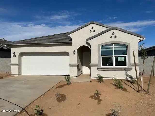 Single-family house For Sale in Surprise, Arizona