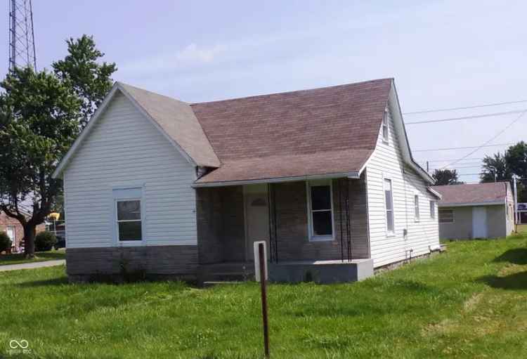 Single-family house For Sale in 412, North Elm Street, North Vernon, Indiana