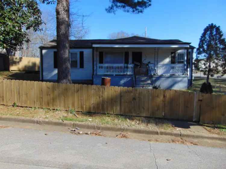 Single-family house For Sale in 202, North Spurr Street, Florence, Alabama