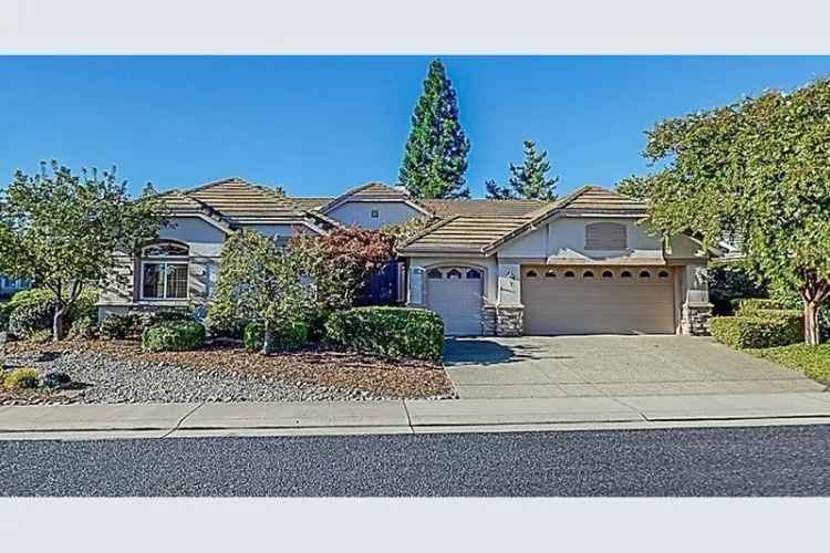 Single-family house For Sale in 301, Stonework Court, Roseville, California