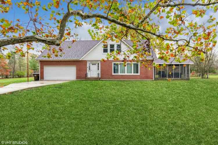 Single-family house For Sale in Matteson, Illinois