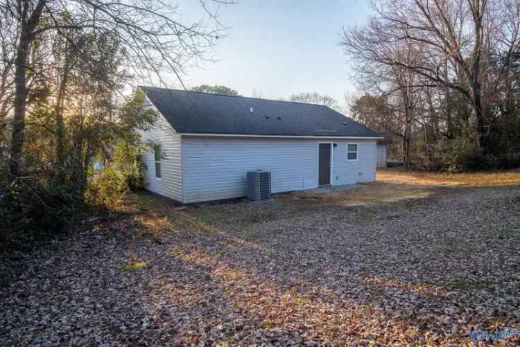 Single-family house For Sale in 3212, Yale Circle Northwest, Huntsville, Alabama