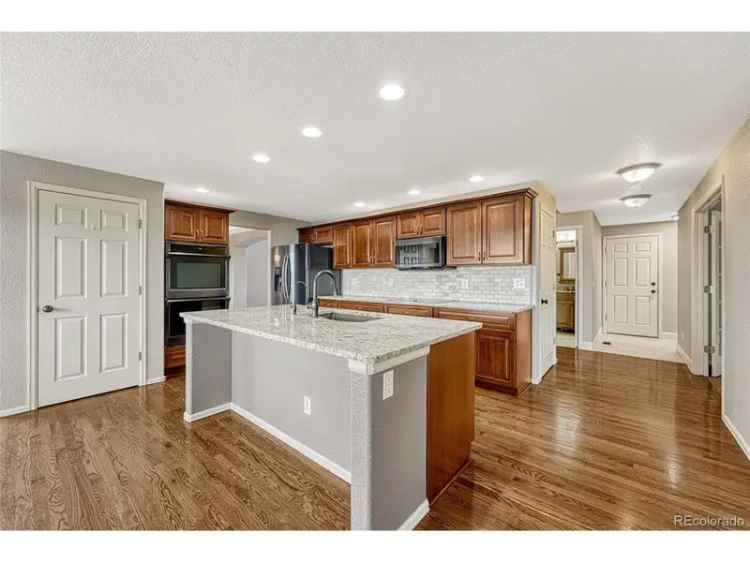 Single-family house For Sale in 1555, Rosedale Street, Castle Rock, Colorado