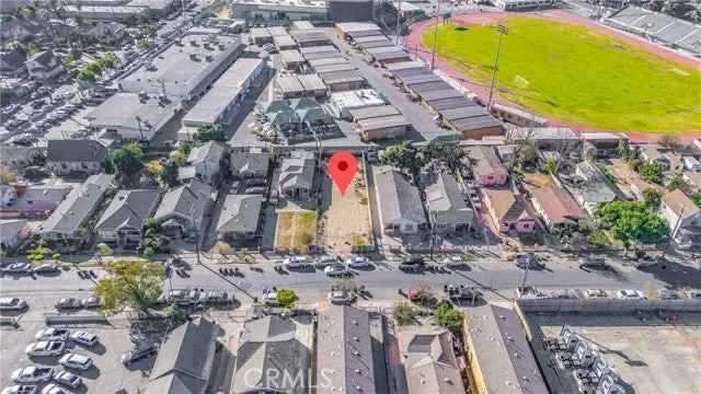 Land For Sale in 1366, East 33rd Street, Los Angeles, California