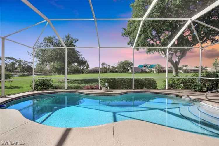 Single-family house For Sale in Bonita Springs, Florida