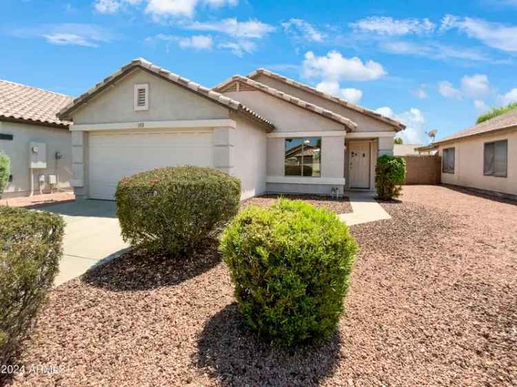 Single-family house For Sale in 14911, West Port Royale Lane, Surprise, Arizona