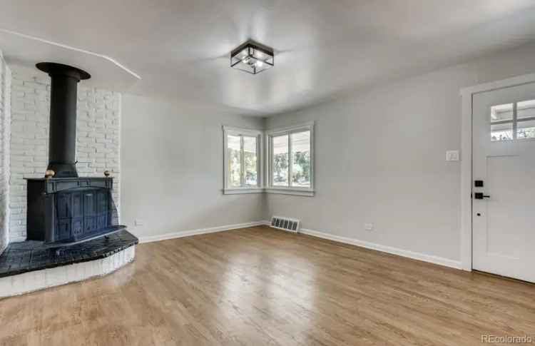 Single-family house For Sale in 2290, South Irving Street, Denver, Colorado