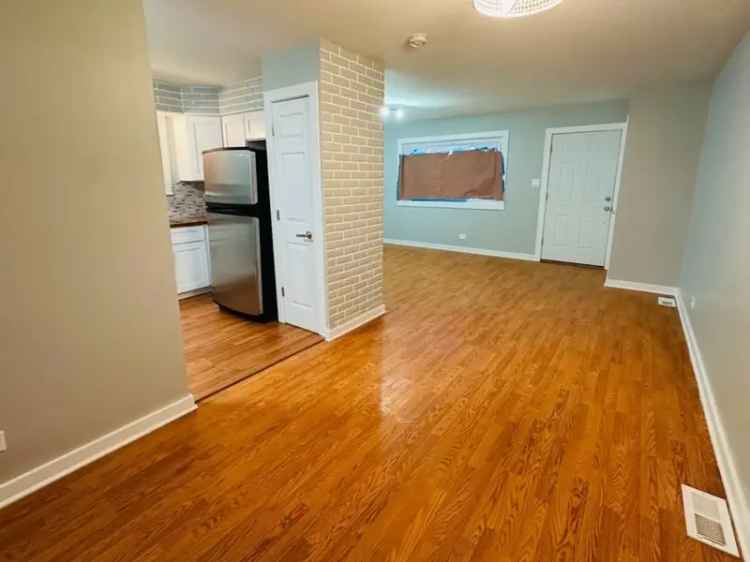 Single-family house For Sale in 7942, South Lowe Avenue, Chicago, Illinois