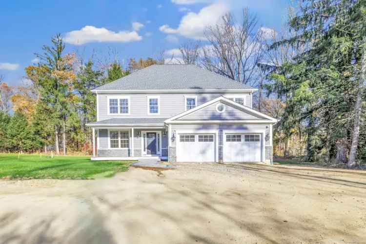 Single-family house For Sale in 237, Thompson Street, Shelton, Connecticut