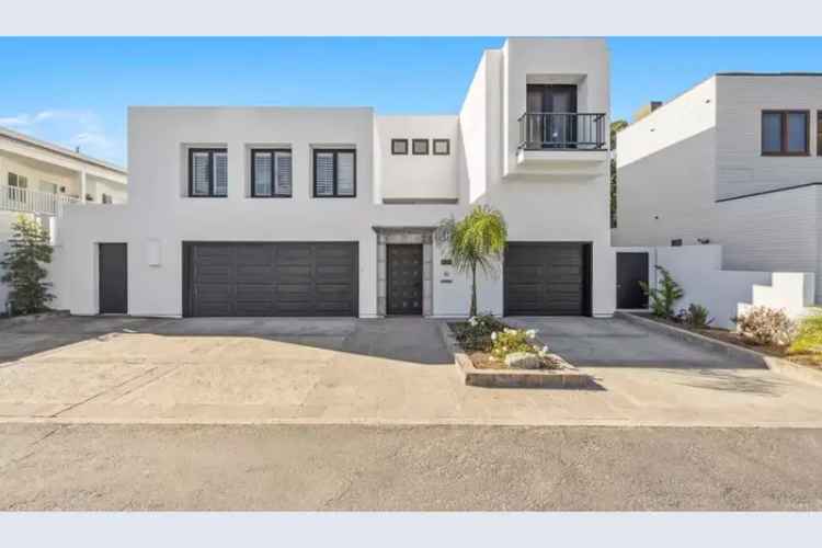 Single-family house For Sale in 1716, Ocean Front, Del Mar, California