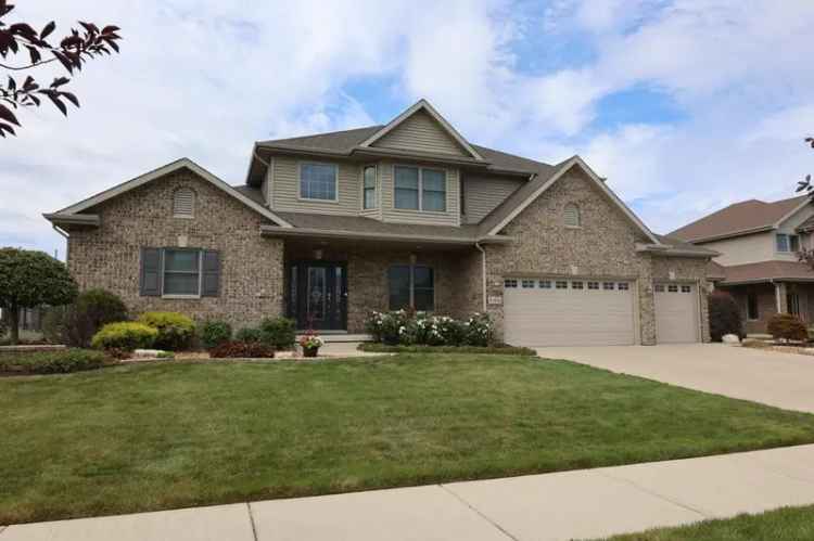 Single-family house For Sale in 10406, Silver Maple Drive, St. John, Indiana