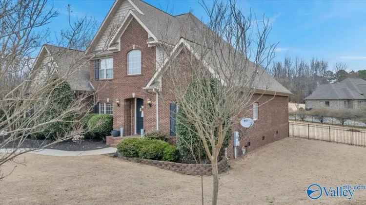 Single-family house For Sale in 18971, Wentworth Drive, Athens, Alabama