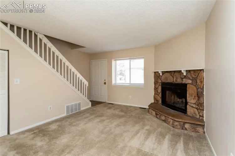 House For Sale in 3077, Starlight Circle, Colorado Springs, Colorado