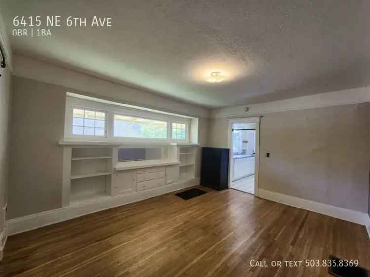 Studio Apartment for Rent in Woodlawn - Vintage Charm