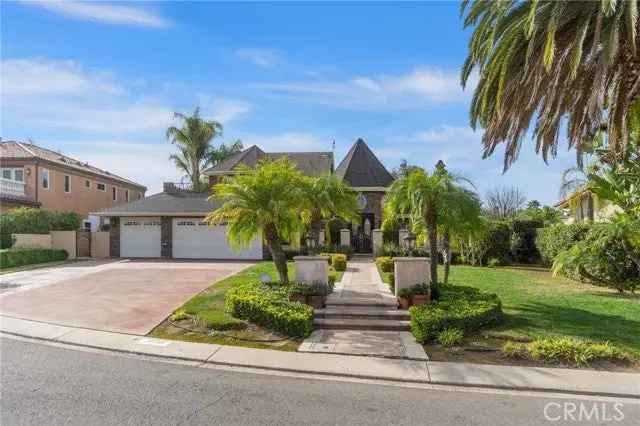 Single-family house For Sale in 25516, Lone Pine Circle, Laguna Hills, California