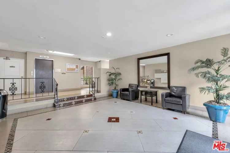 Condo For Sale in West Hollywood, California