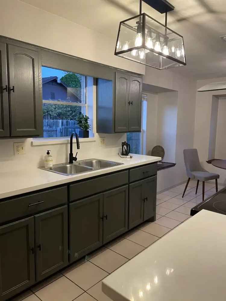 3-Bedroom 25-Bathroom Home for Rent in McAllen