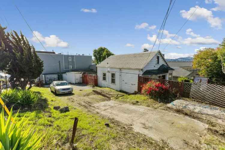 Single-family house For Sale in 2203, 25th Street, San Francisco, California