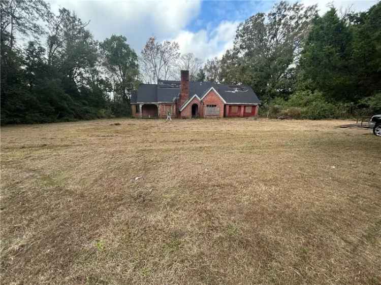 Single-family house For Sale in Mobile, Alabama