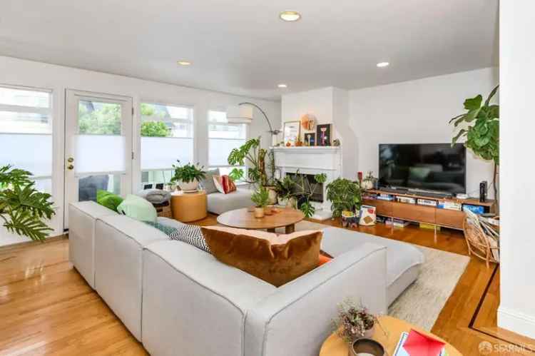 Condo For Sale in San Francisco, California