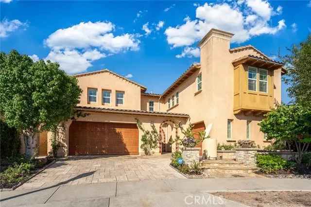 Single-family house For Sale in 101, Calderon, Irvine, California