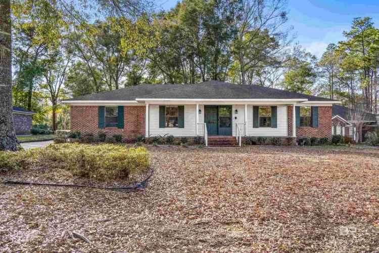 Single-family house For Sale in 511, Ridgewood Drive, Daphne, Alabama